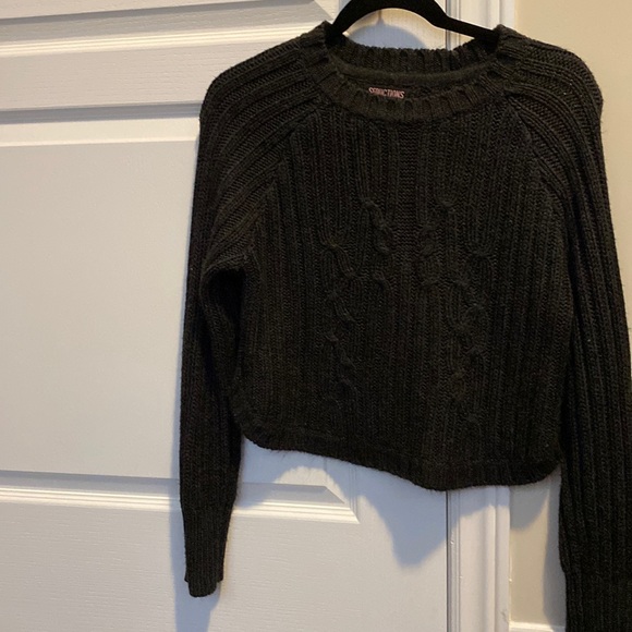🎉2/$20 warm grey sweater - Picture 1 of 3